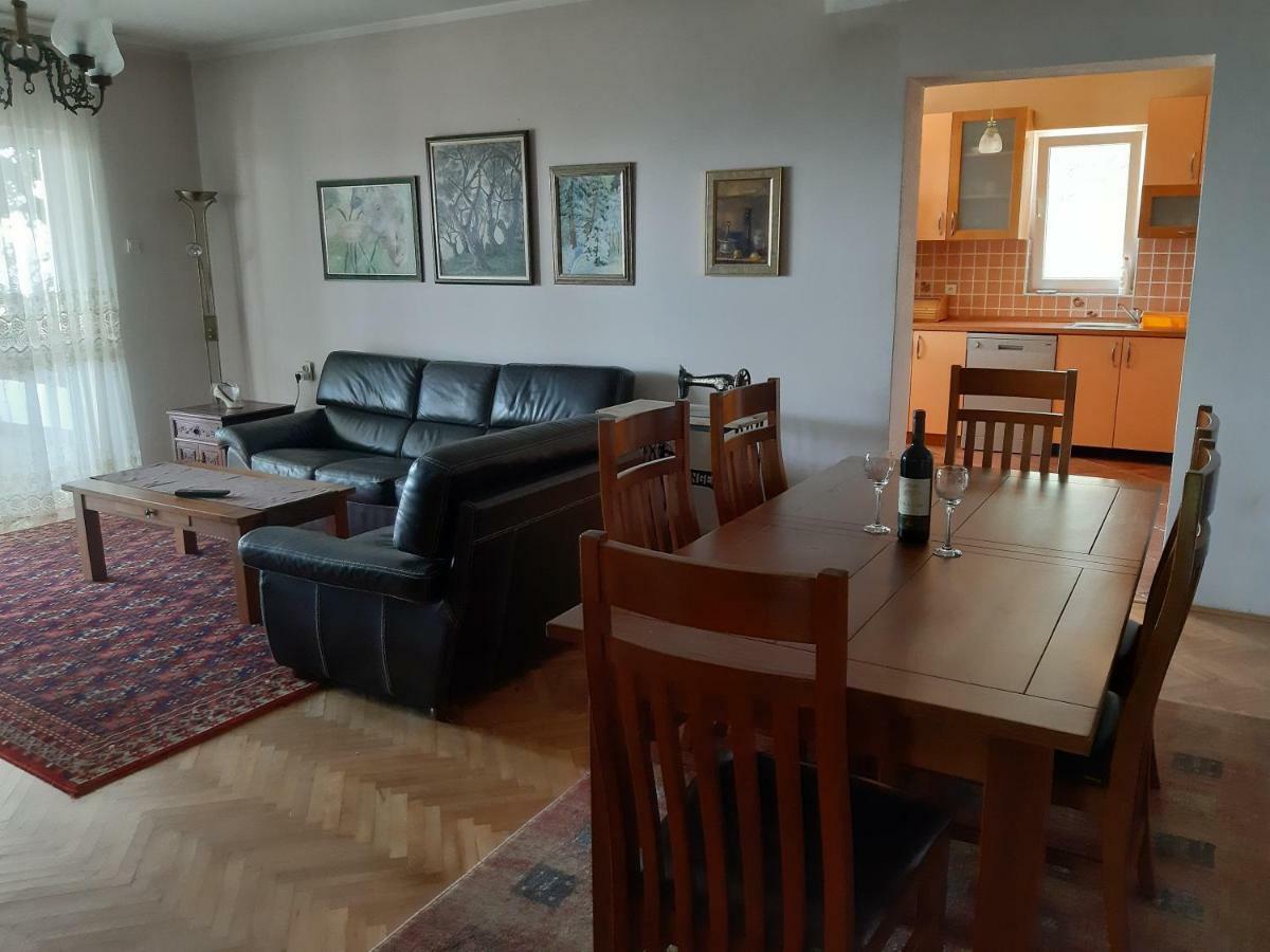 Vesna Apartments Улцинь Екстер'єр фото
