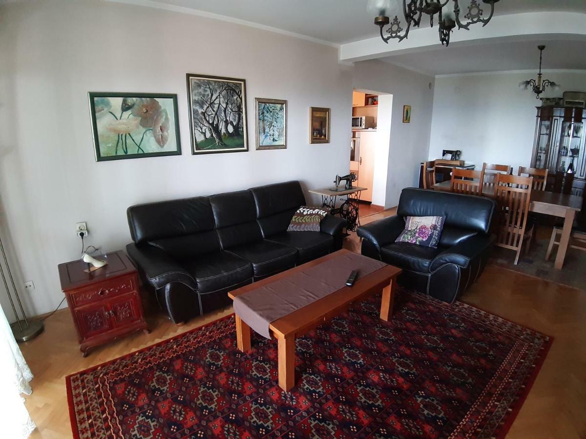 Vesna Apartments Улцинь Екстер'єр фото