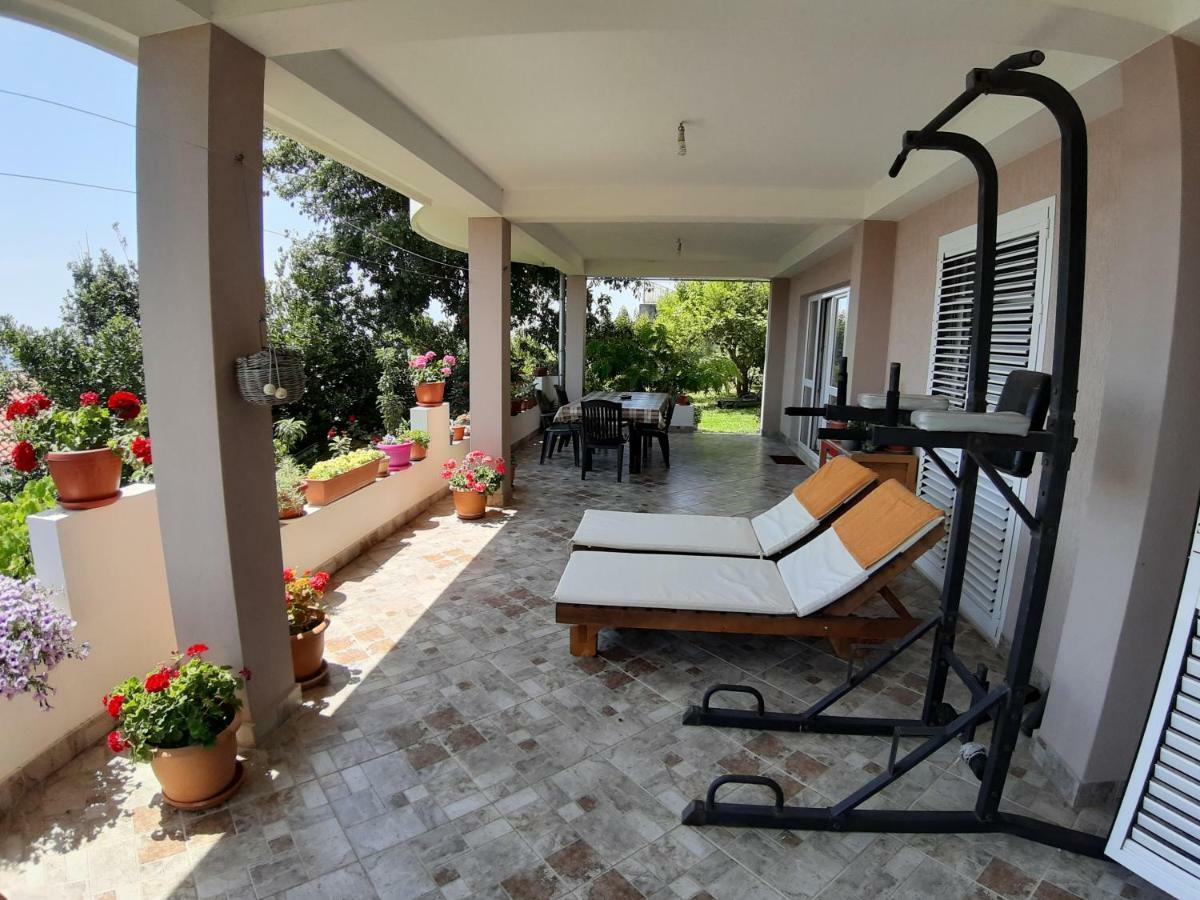 Vesna Apartments Улцинь Екстер'єр фото