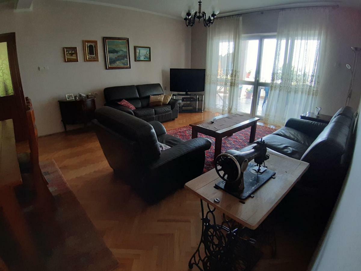 Vesna Apartments Улцинь Екстер'єр фото